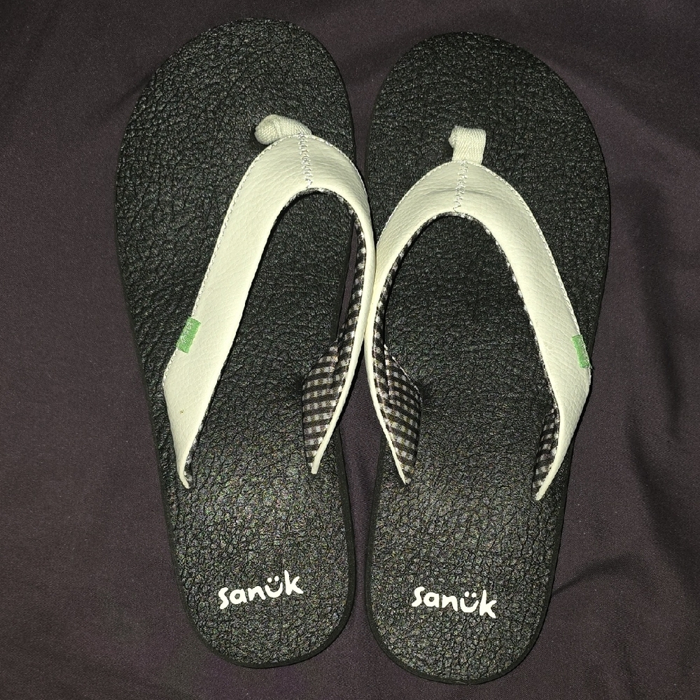 Sanuk Size 9 Women's Yoga Mat Sandals, White And Black, Never Worn - Picture 3 of 6